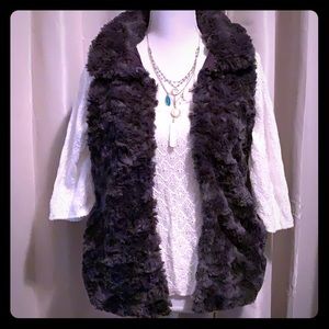 NWT  dylan by True Grit Faux Fur Vest